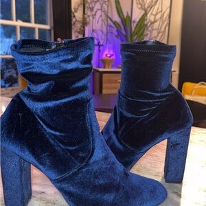 Steve Madden Blue Velvet Ankle Boots | Block Heel | Chic & Dressy